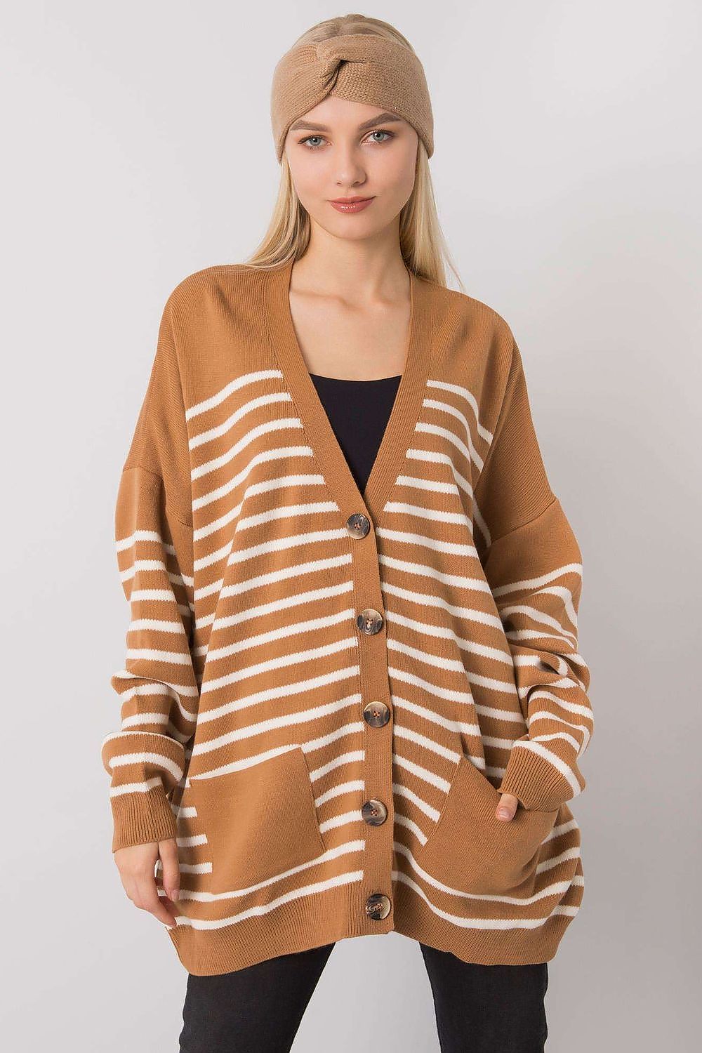 Cardigan model 161301